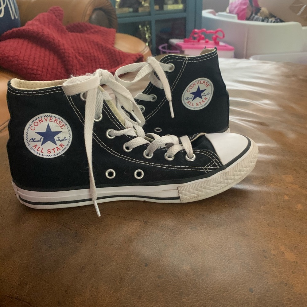 Converse high tops size 2